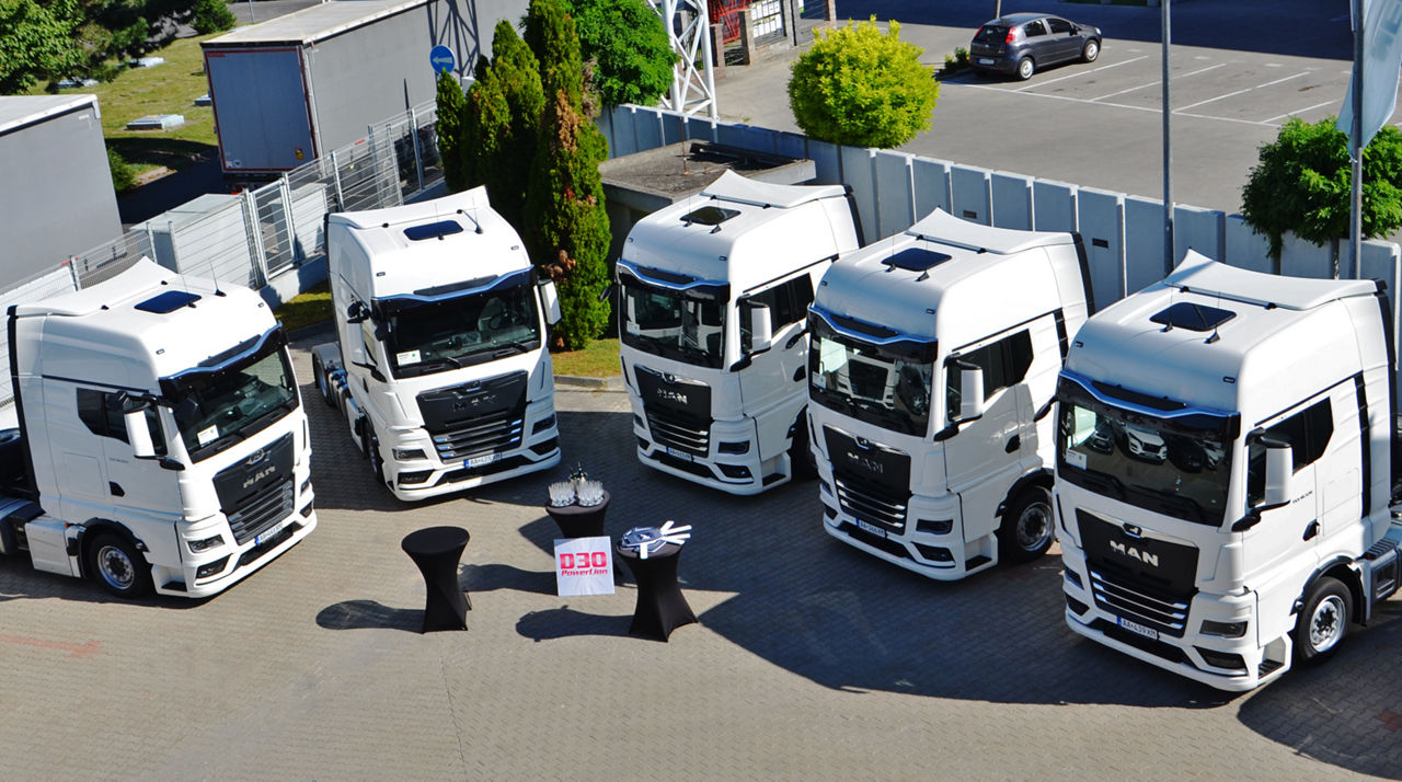 01_Prvé_ťahače_MAN_TGX_D30_PowerLion_pre_slovenského_dopravcu.jpg