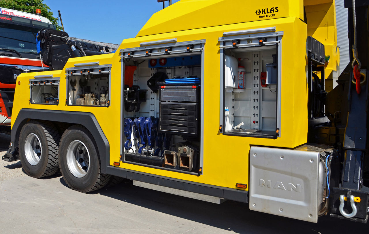 03-Vyslobodzovac-truck-MAN-TGX.jpg