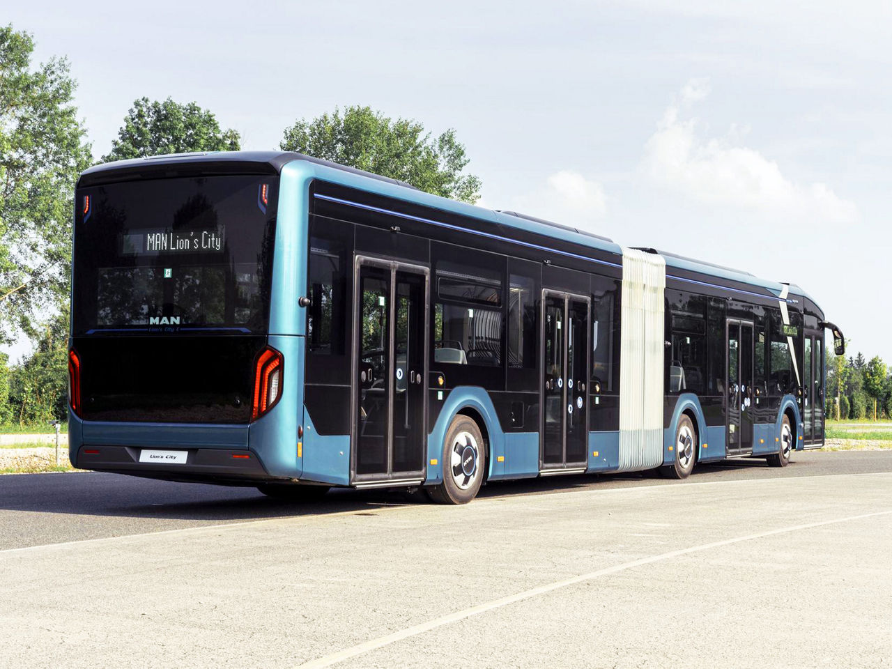 06-Bus-EOT-LionsCity18E-13.jpg