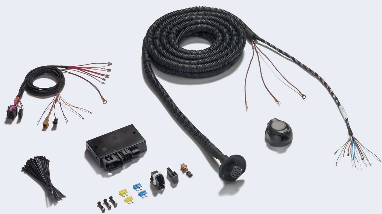 Electrical installation kit (E-kit) for tow-bars