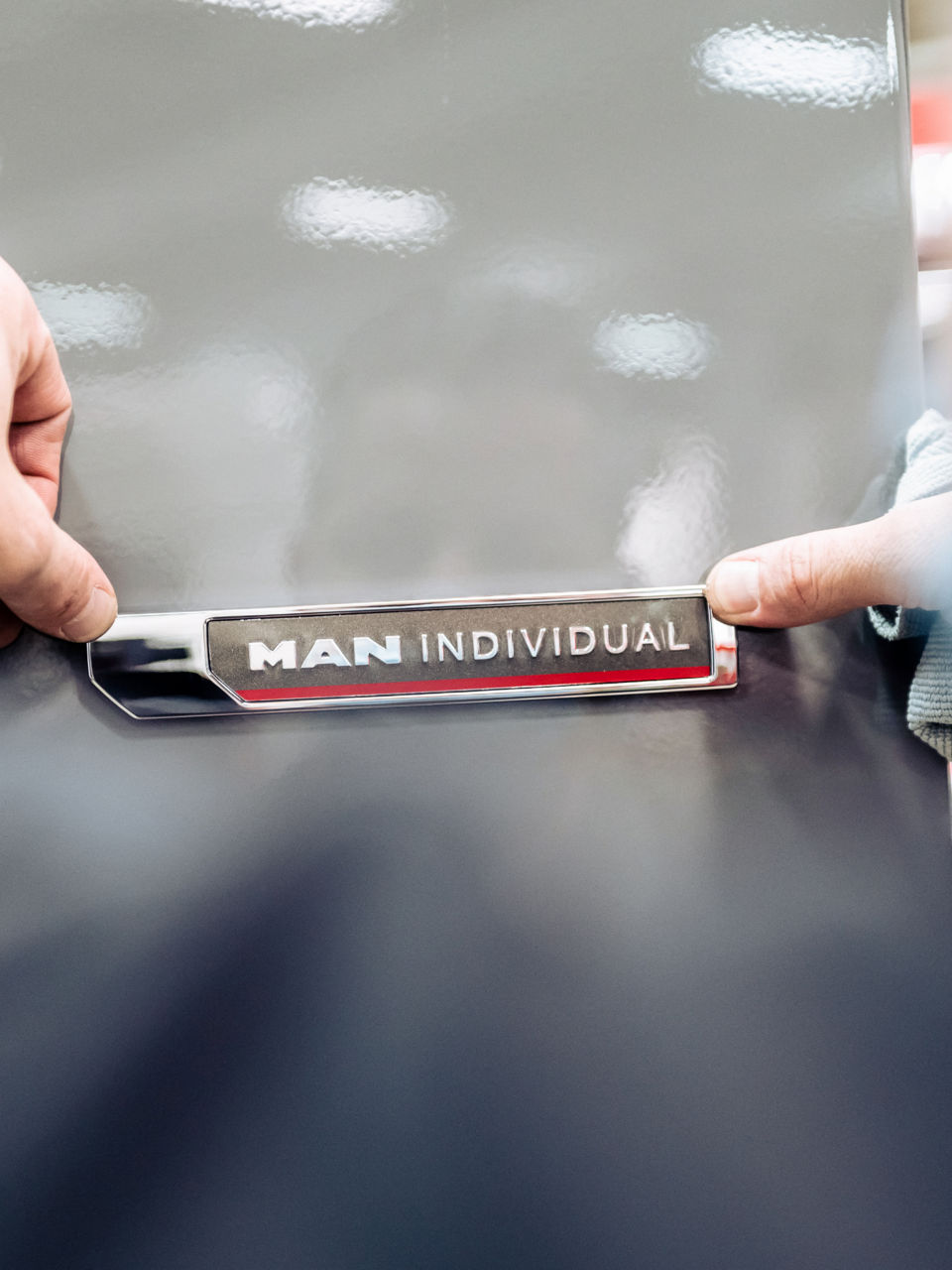 Das Individual-Signet auf der Sonnenblende