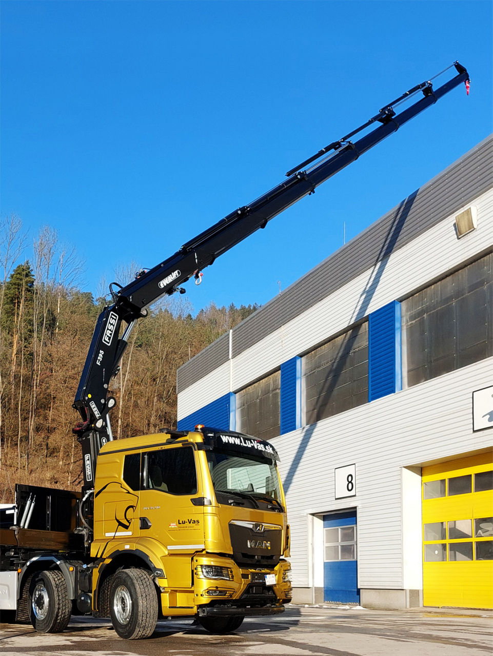 6-Prv-MAN-firmy-Lu-VaS.jpg