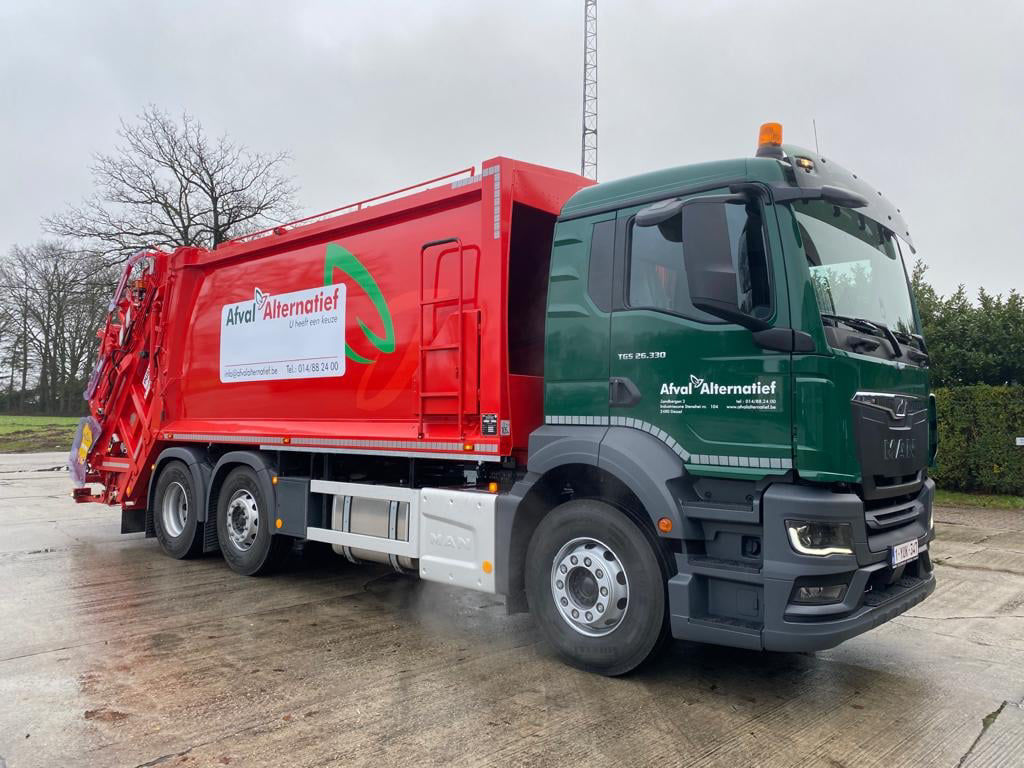 Afval-Alternatief---MAN-TGS---side.jpg