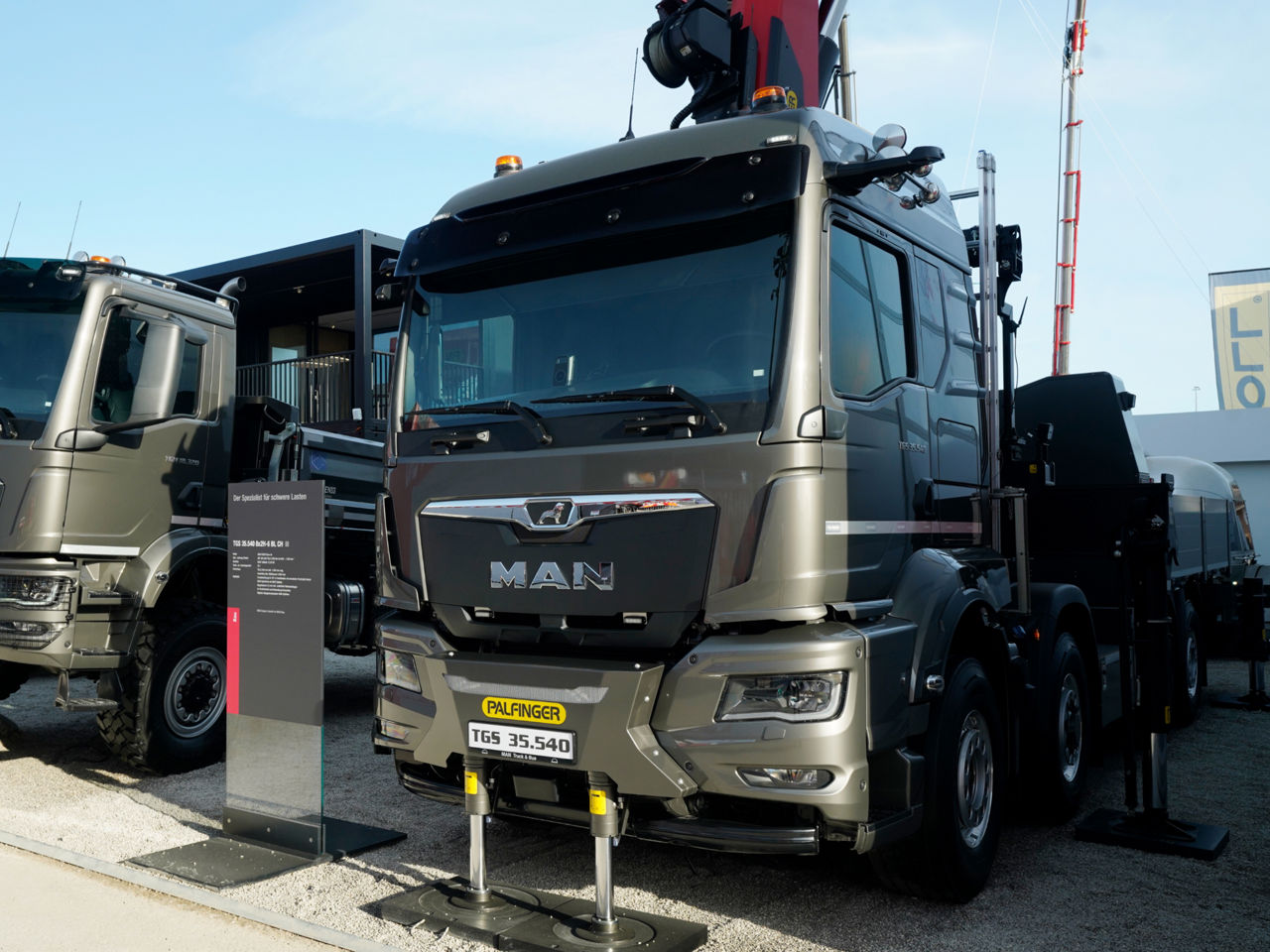 Bauma-MAN-TGS-35.540-4-3.jpg