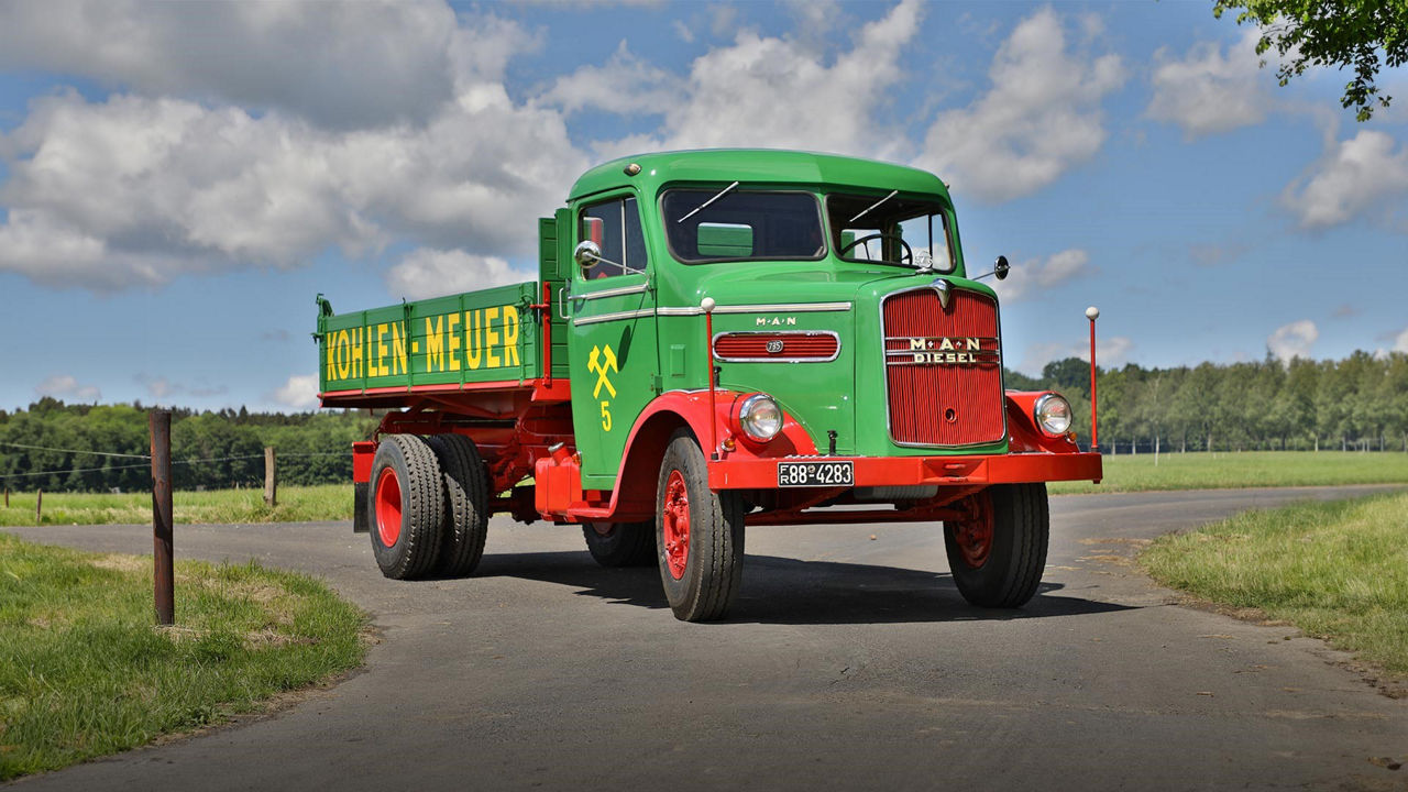 MAN-Haubenkipper 735 L1