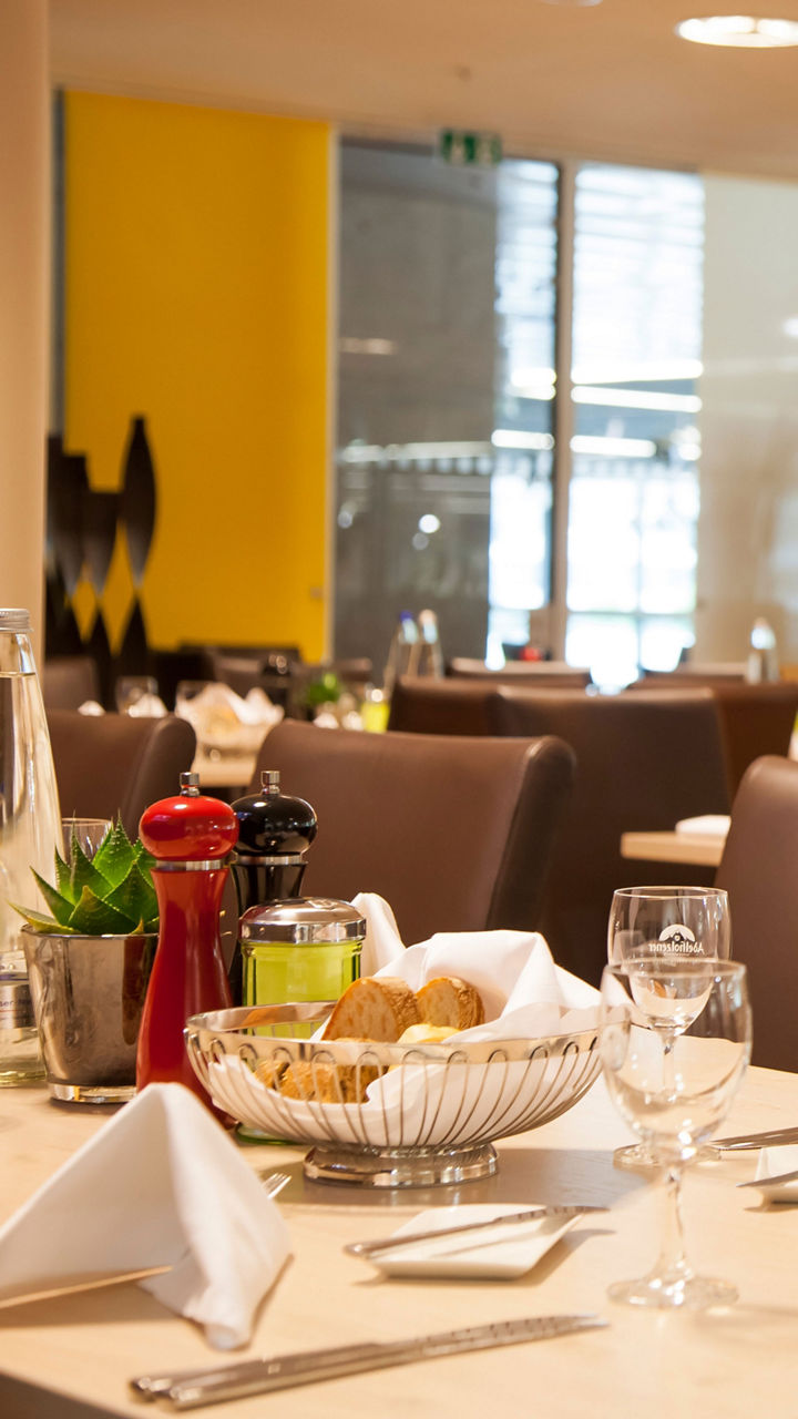 Das moderne Ambiente im MAN Restaurant im Truck Forum München 