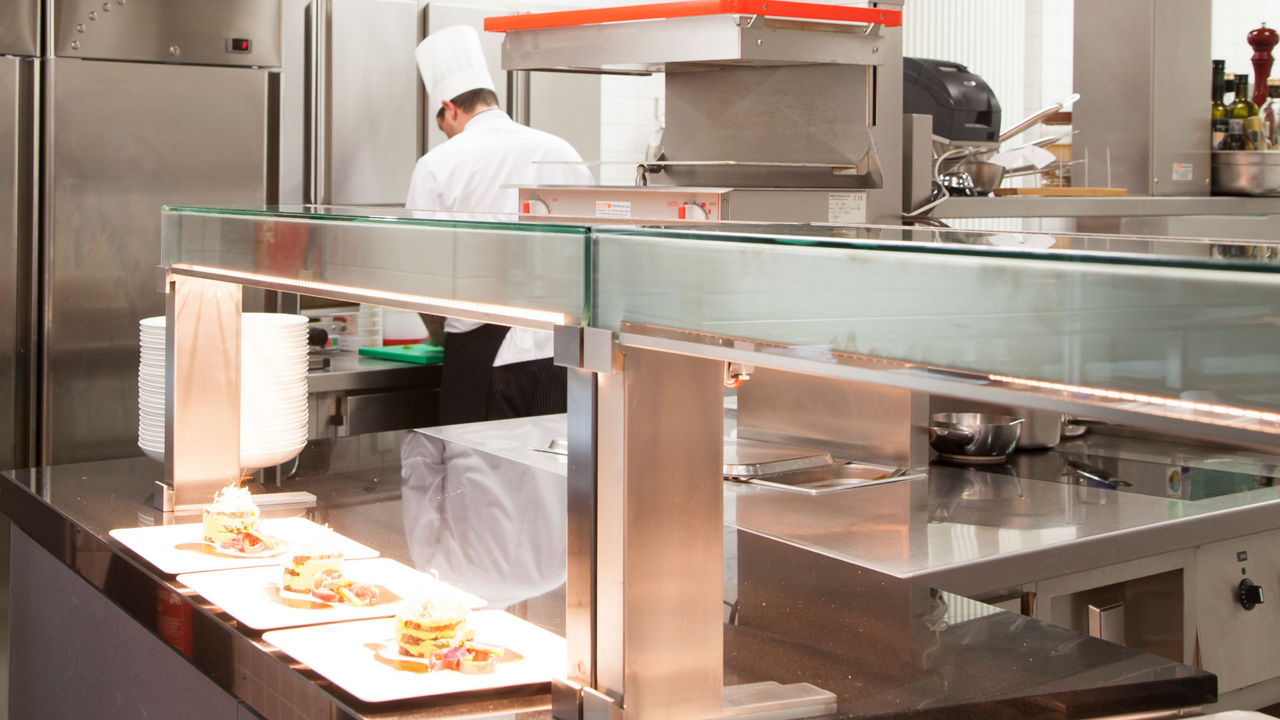 Der Küchenbereich des MAN Restaurants