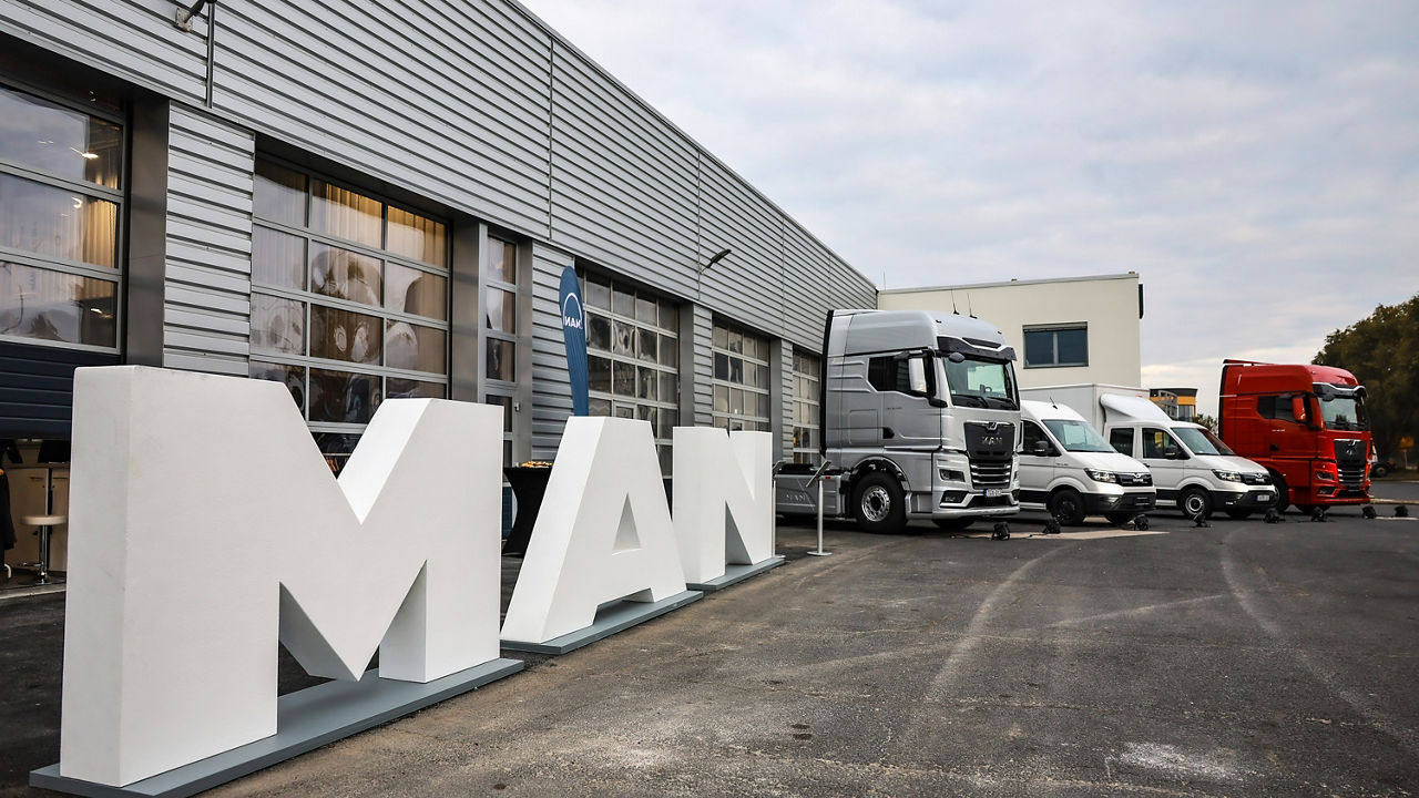 MAN sign