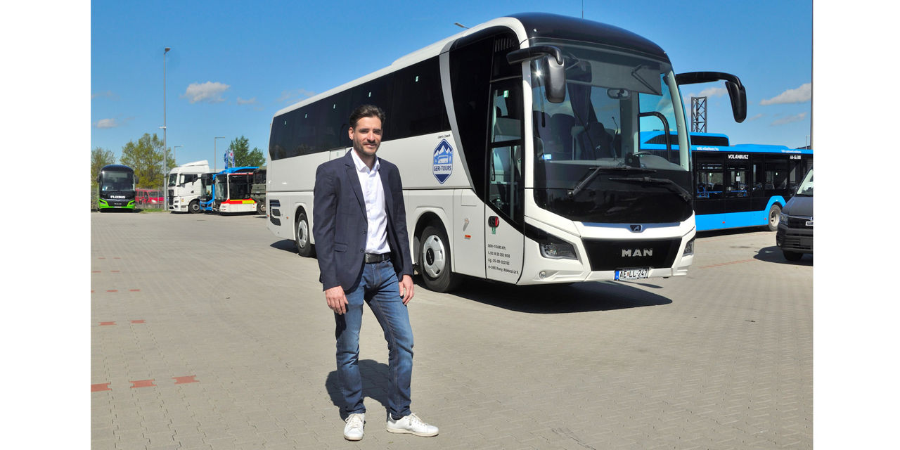 P-Bus-Geri-Tours-01b.jpg