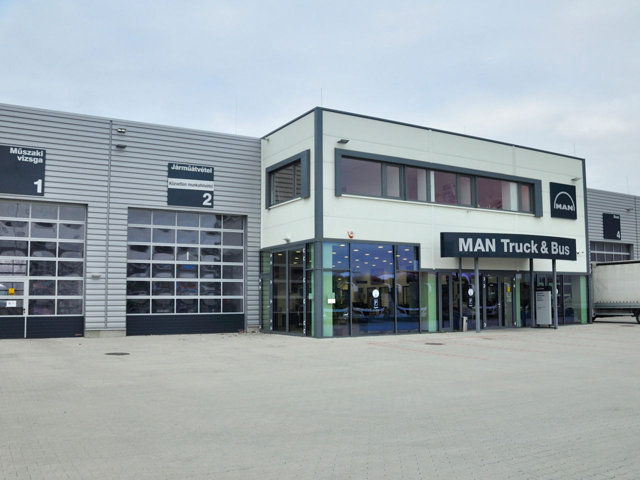 P-MTB-Foti-kirendeltseg-buszkozpont-04.jpg