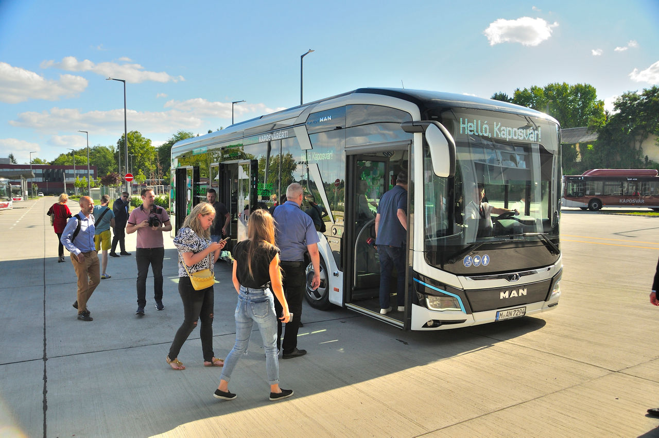 P-MTB-eBus-tesztuzem-zaras-Kaposvar-02.jpg