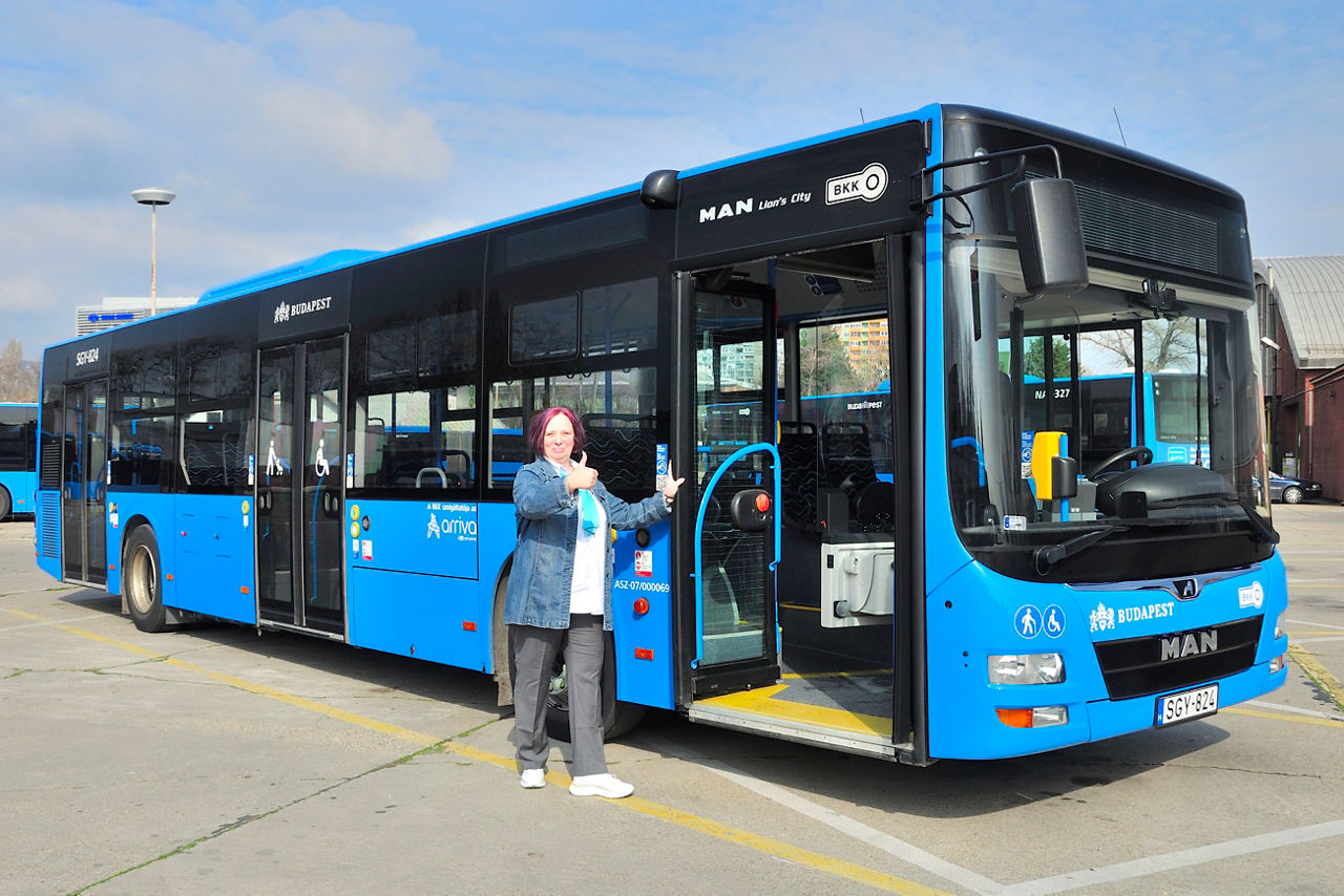 P-WoMAN-Arriva-Nagy-Ildiko-02.jpg