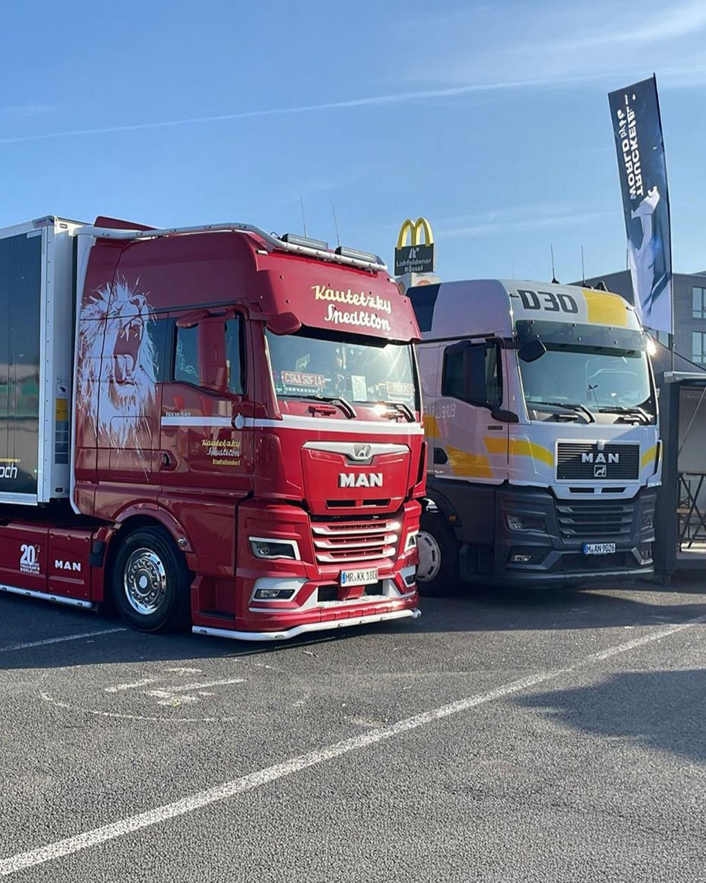 MAN Oldtimer und MAN TGX Showtruck des Kühltransportspezialisten Kautetzky auf der Rüssel Truck Show
