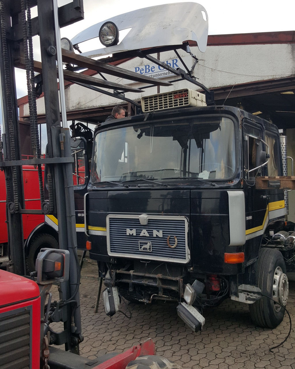 Restaurationsvorgang des alten MAN F8