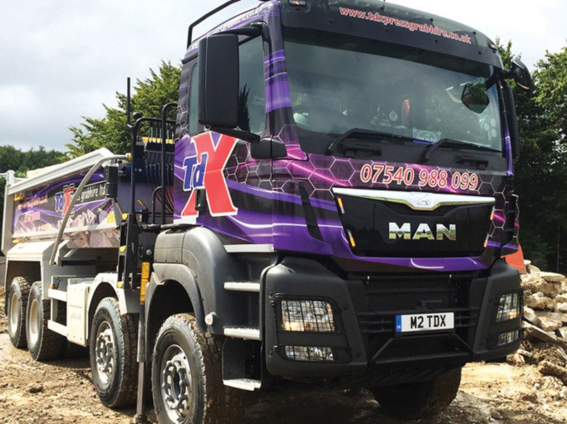  Td Xpress Grab Hire truck