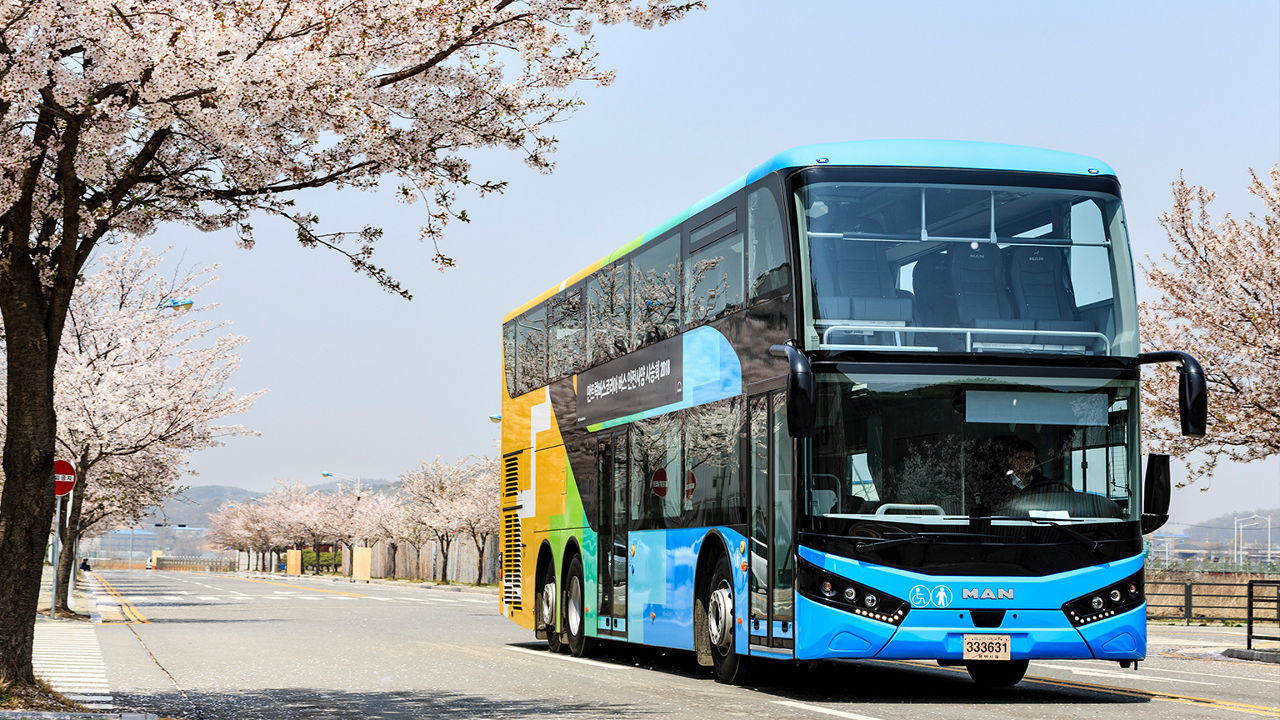 Double-decker bus with MAN chassis in the Seoul metropolitan area, South Korea.