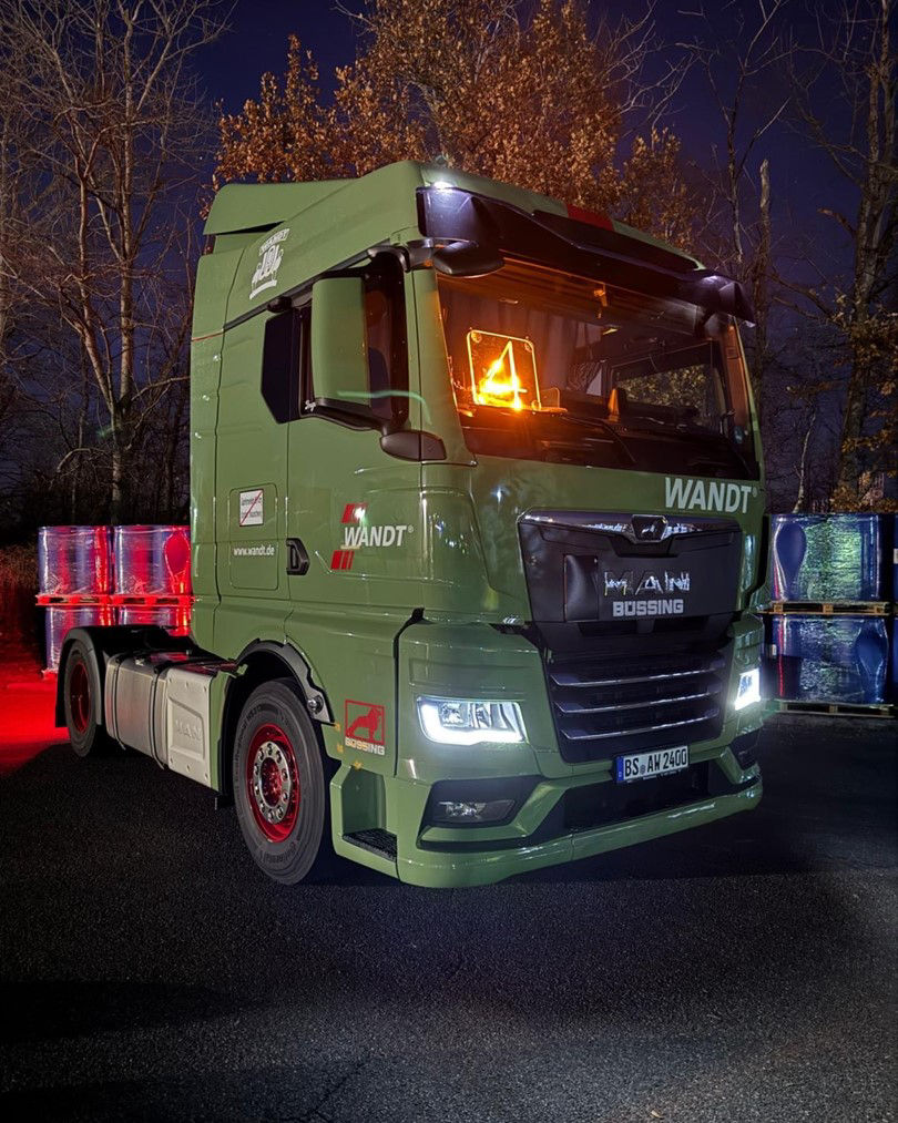 #4 Ingo Seekircher: zum 80. Firmenjubiläum überraschte ihn sein Chef mit einem nagelneuen MAN TGX 18.520