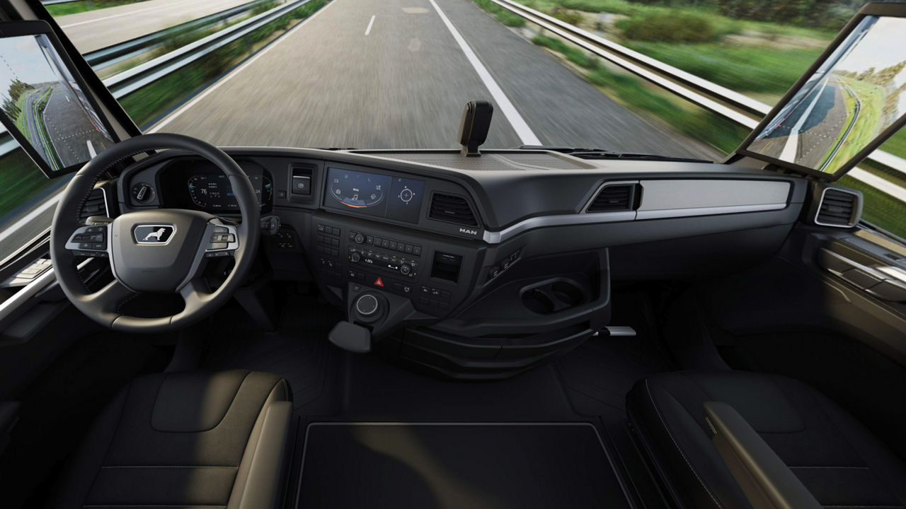 Our MAN GM cab can be used universally in long-haul transport. It offers a driver-focused, ergonomic cockpit and generous living and sleeping comfort.