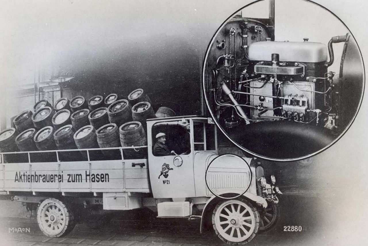 One of the first MAN trucks with diesel fuel injection in 1925. 