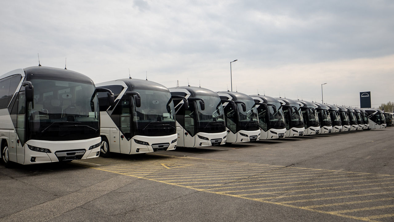 magyarbusz-man-busz-hu-010.jpg