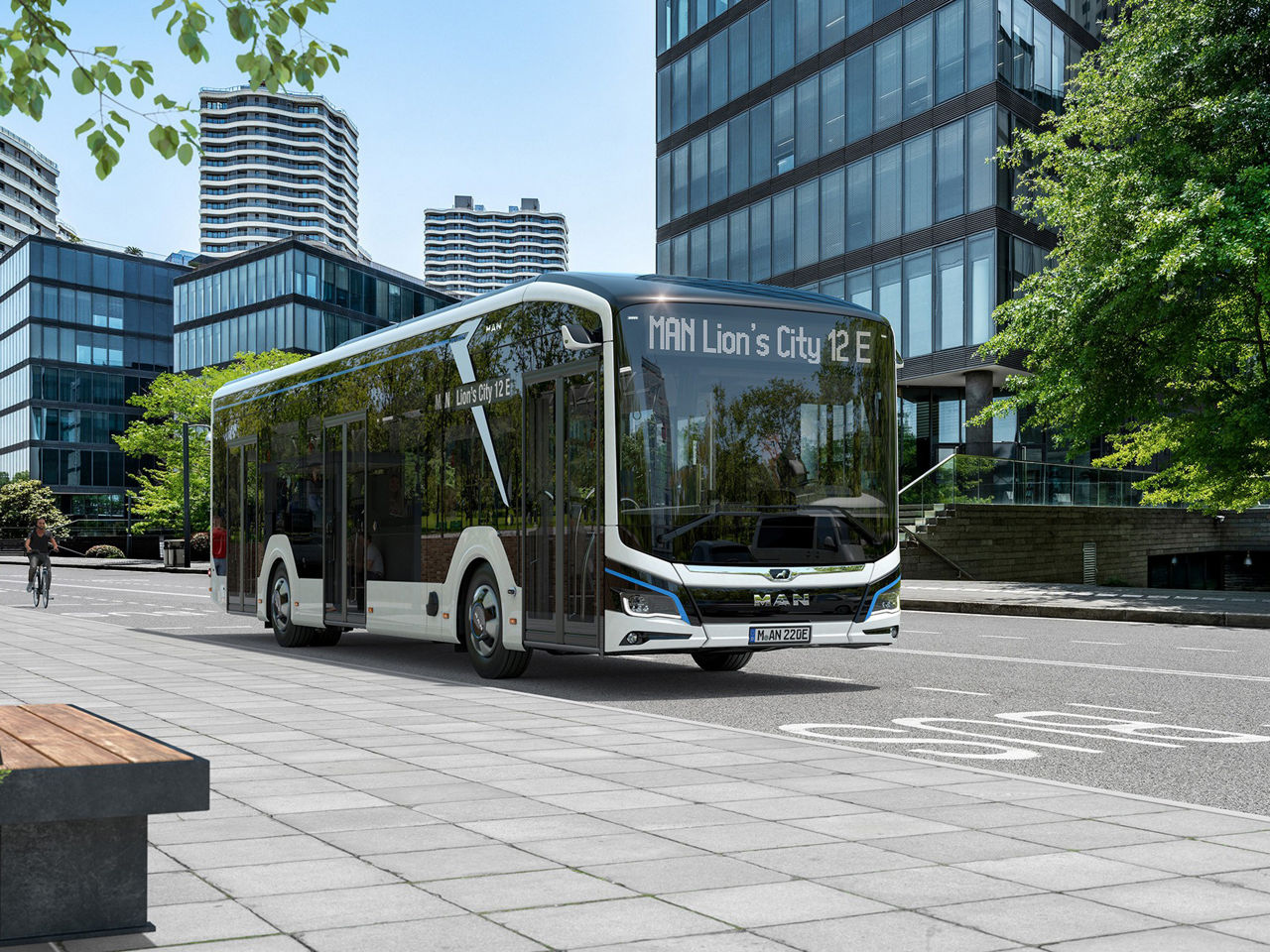 MAN Lion’s City E at a bus stop