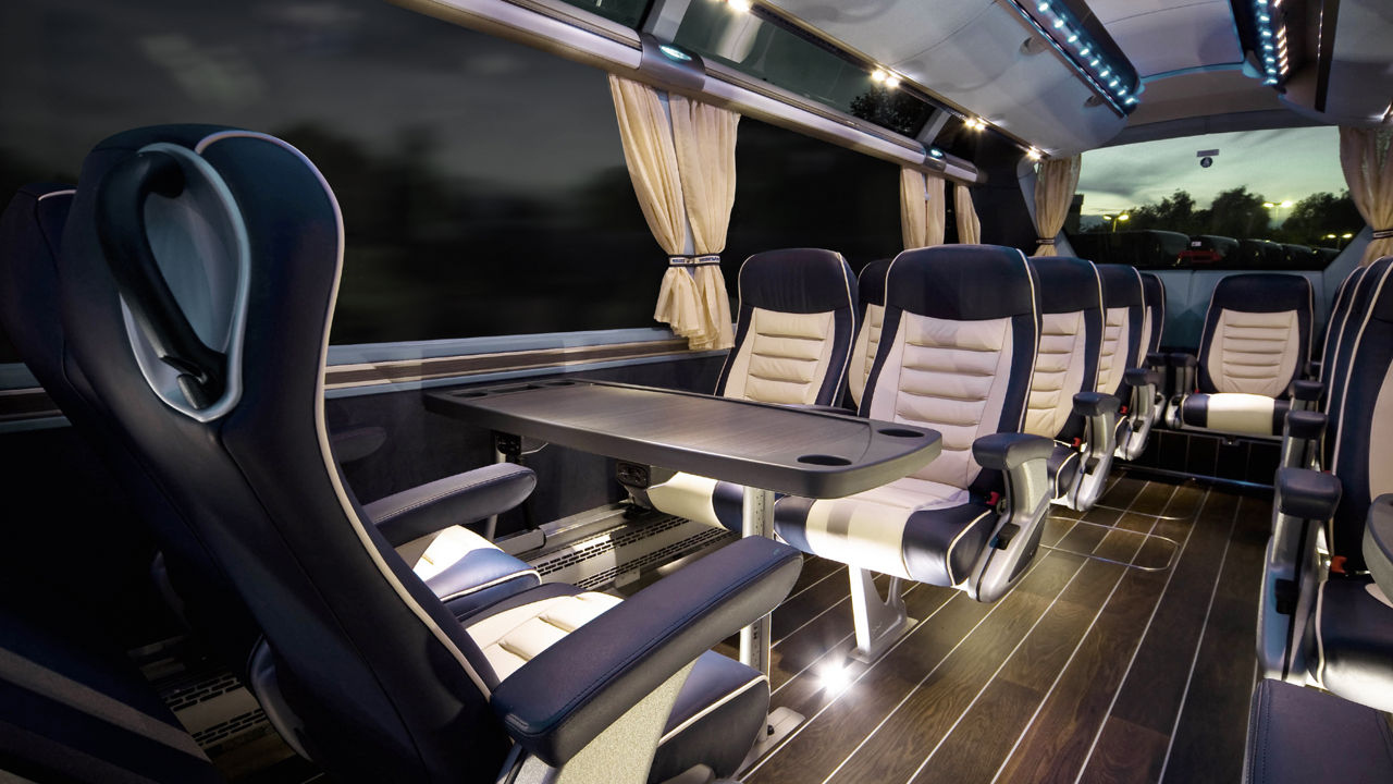 Seating groups for 4 people enable confidential meetings