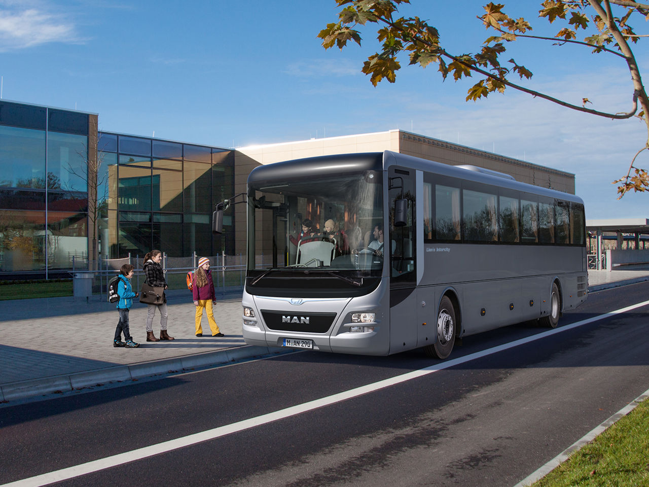 The MAN Lion’s Intercity in action as school bus