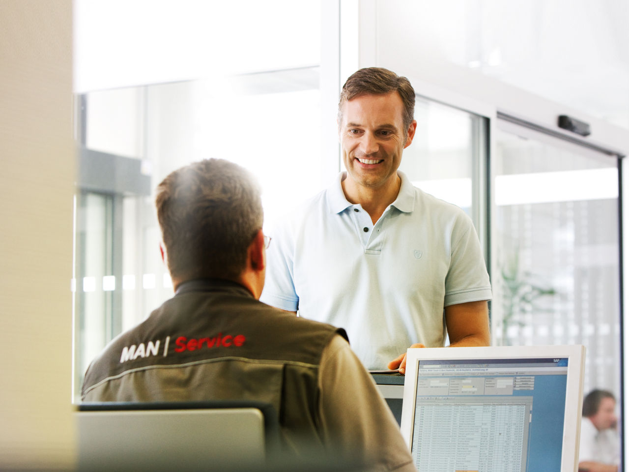 We offer the optimal service for your coach