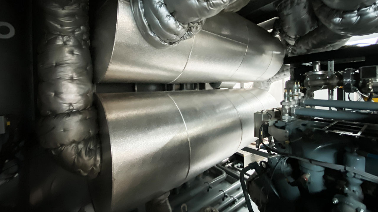 Exhaust silencer for acoustics