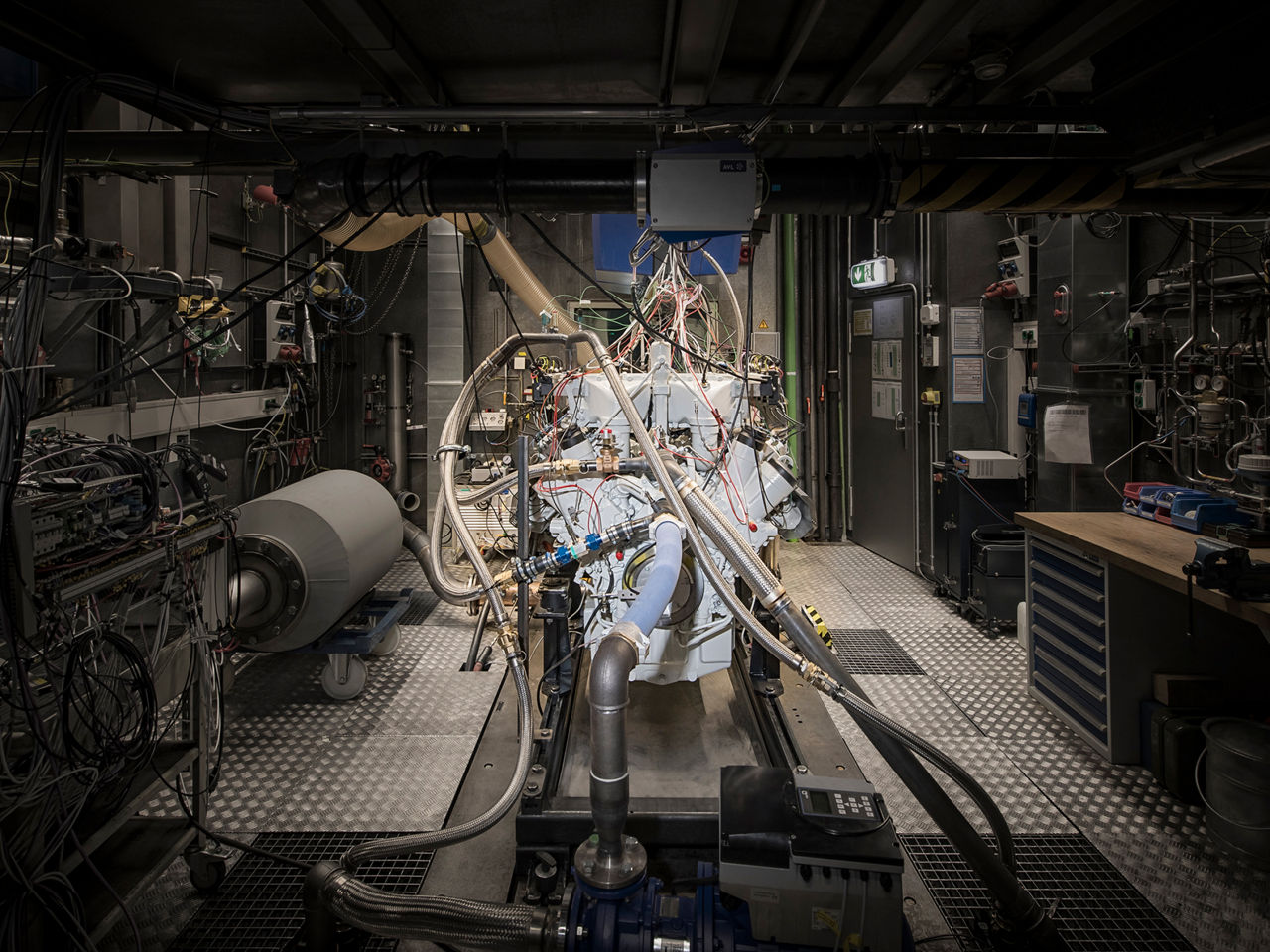 Stationary combustion engine from MAN