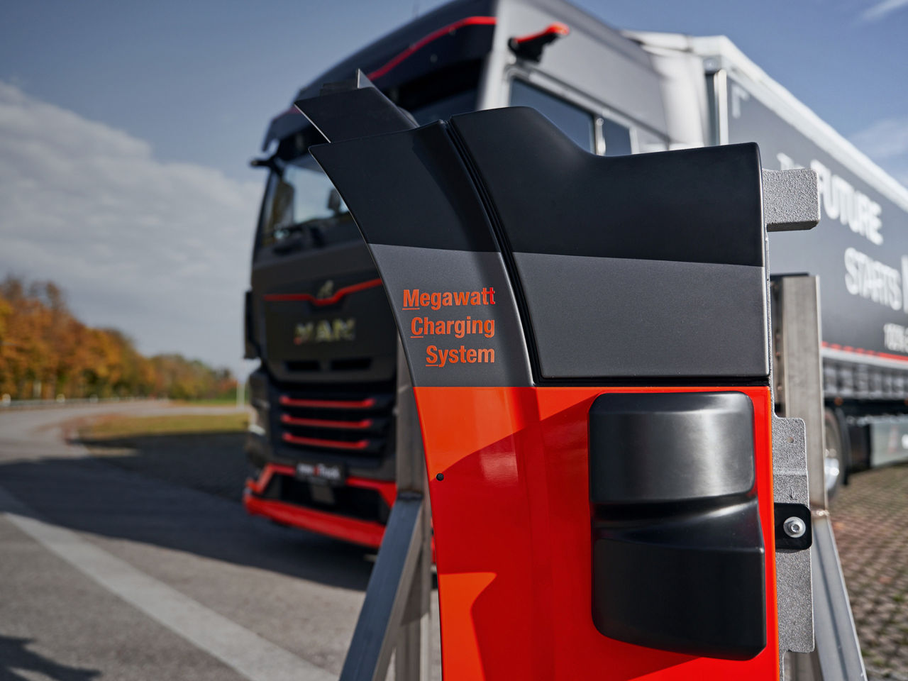 Megawatt Charging System für E-LKWs