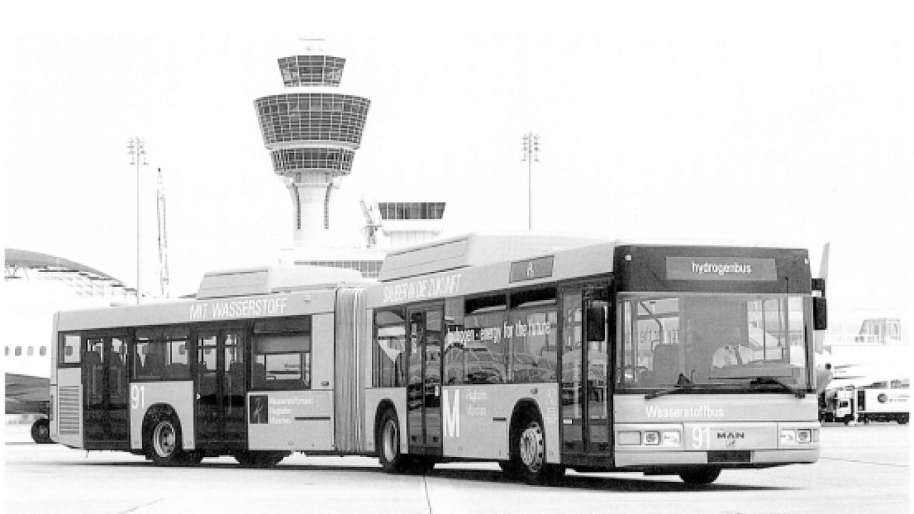MAN bus with hydrogen drive