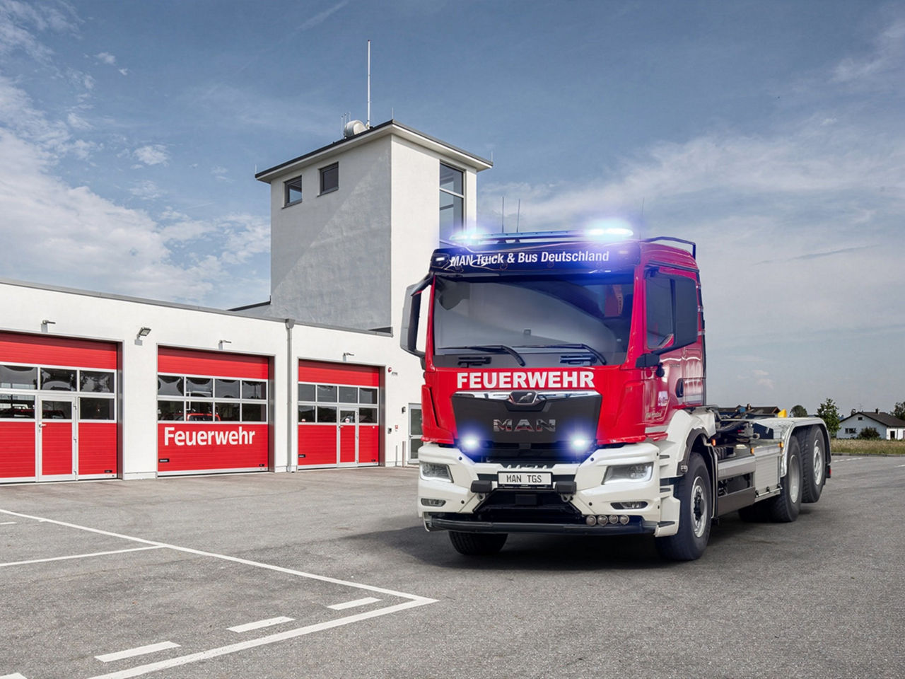 Feuerwehrfahrzeug mit Blaulicht