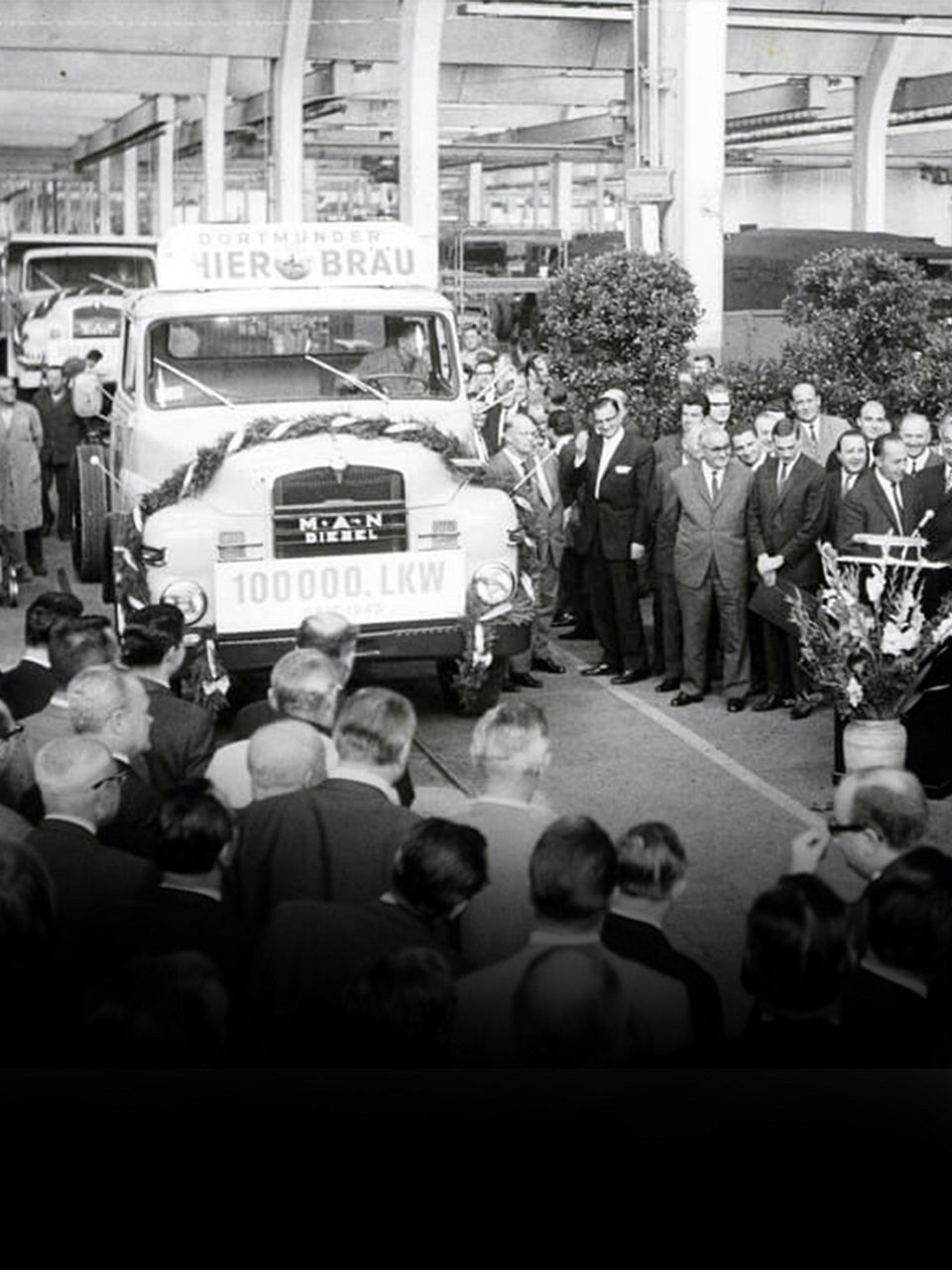 The 100,000th MAN truck rolls off the production line (1965)