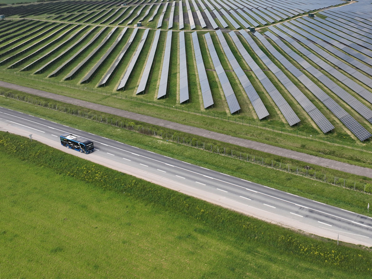 The Lion's City E on the street 