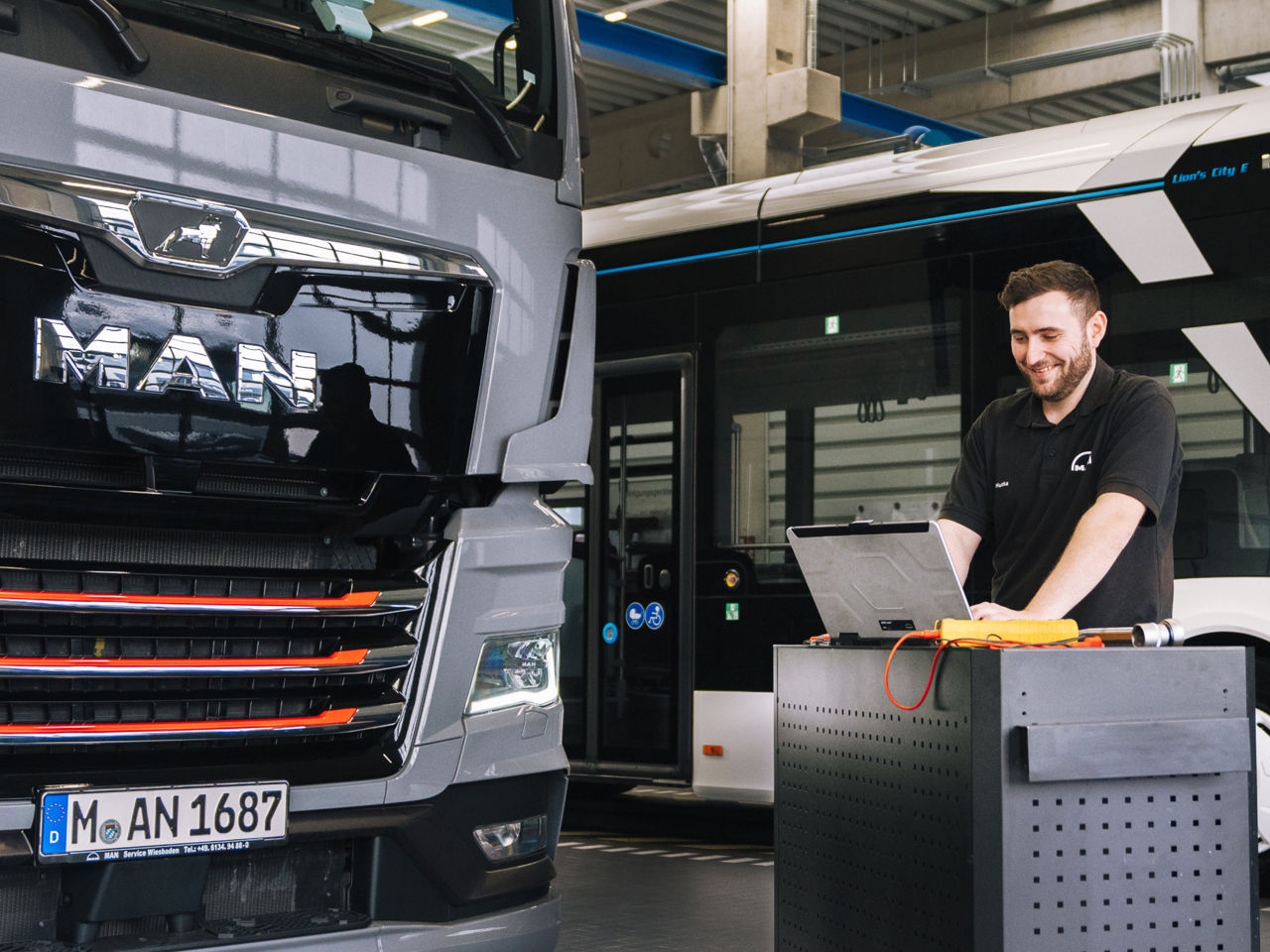 Oliver, Serviceberater/Werkstattmeister bei MAN