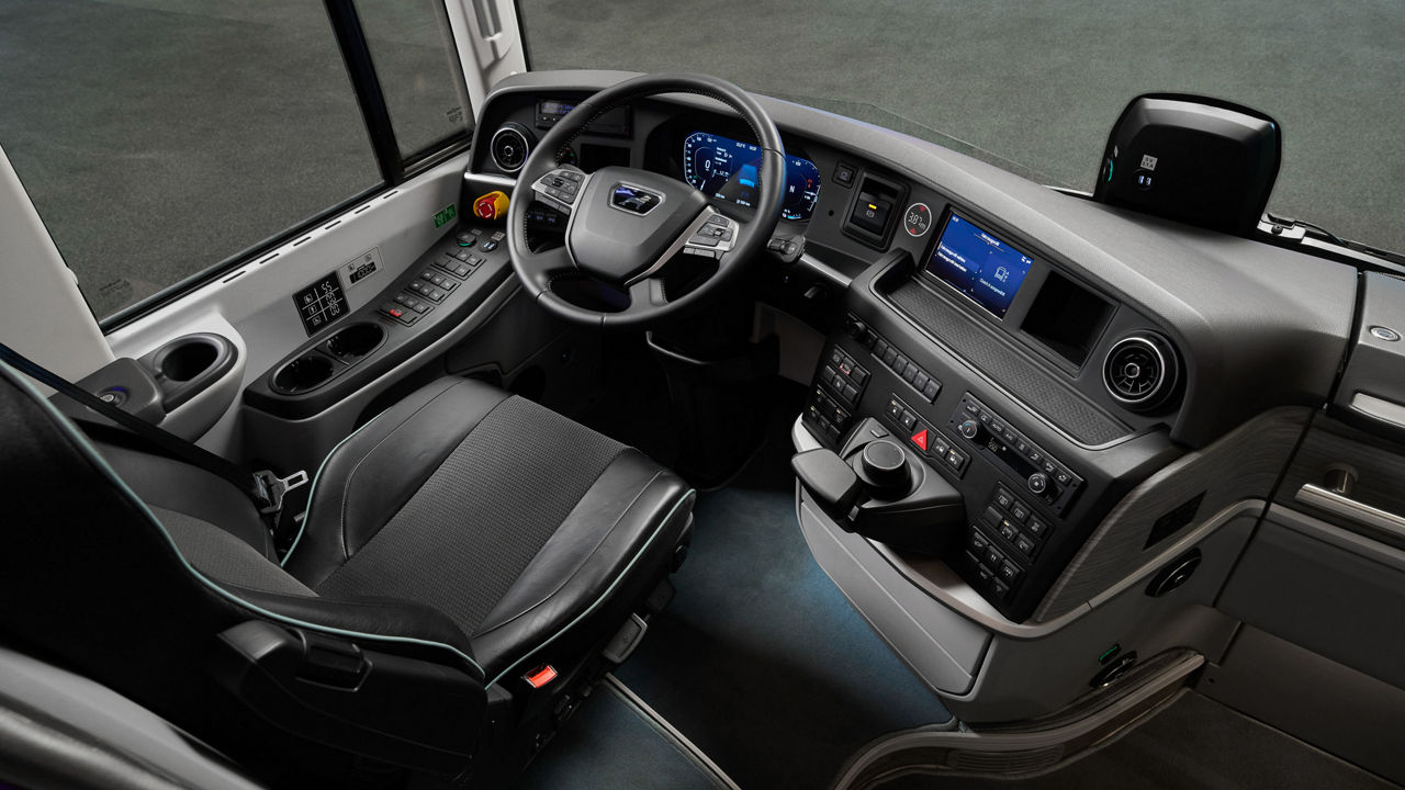 Perfekte Ergonomie und Übersicht für entspanntes Fahren.