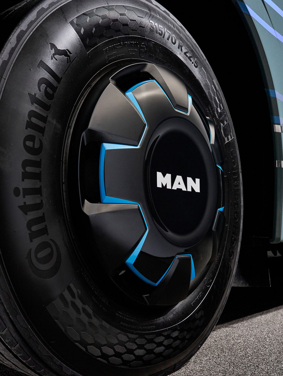 Laufruhiges Fahrverhalten trifft auf dynamisches Design.