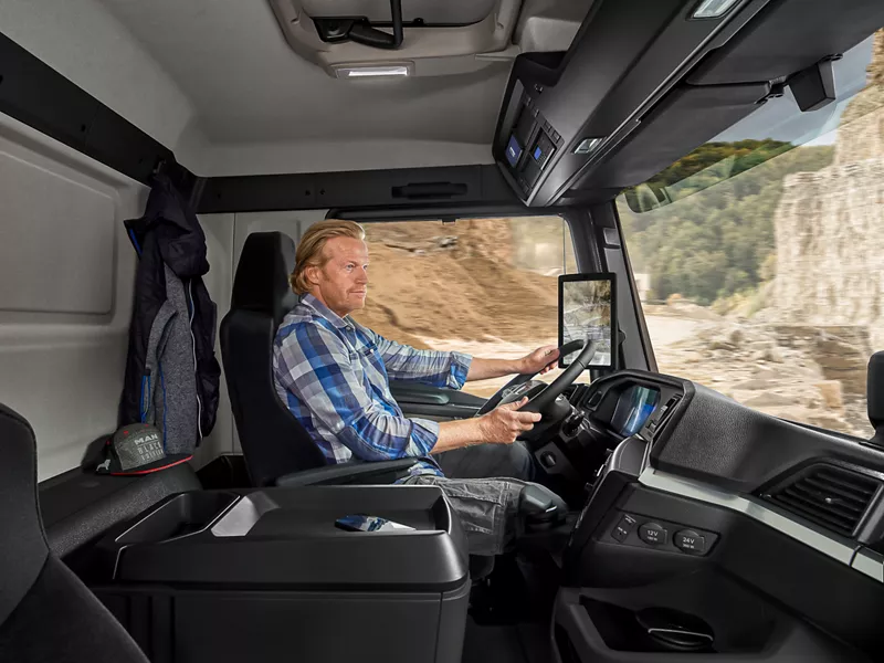 Improved field of vision in the MAN cab