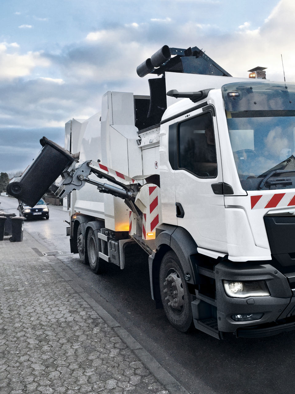 Kommunale køretøjer: MAN skraldevogn sidelæsser