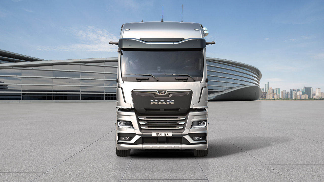 Vårt MAN førerhus GX tilbyr arbeids-, oppholds- og sovekomfort i XXL-format og er derfor ideell for lange reiser i internasjonal langtransport.