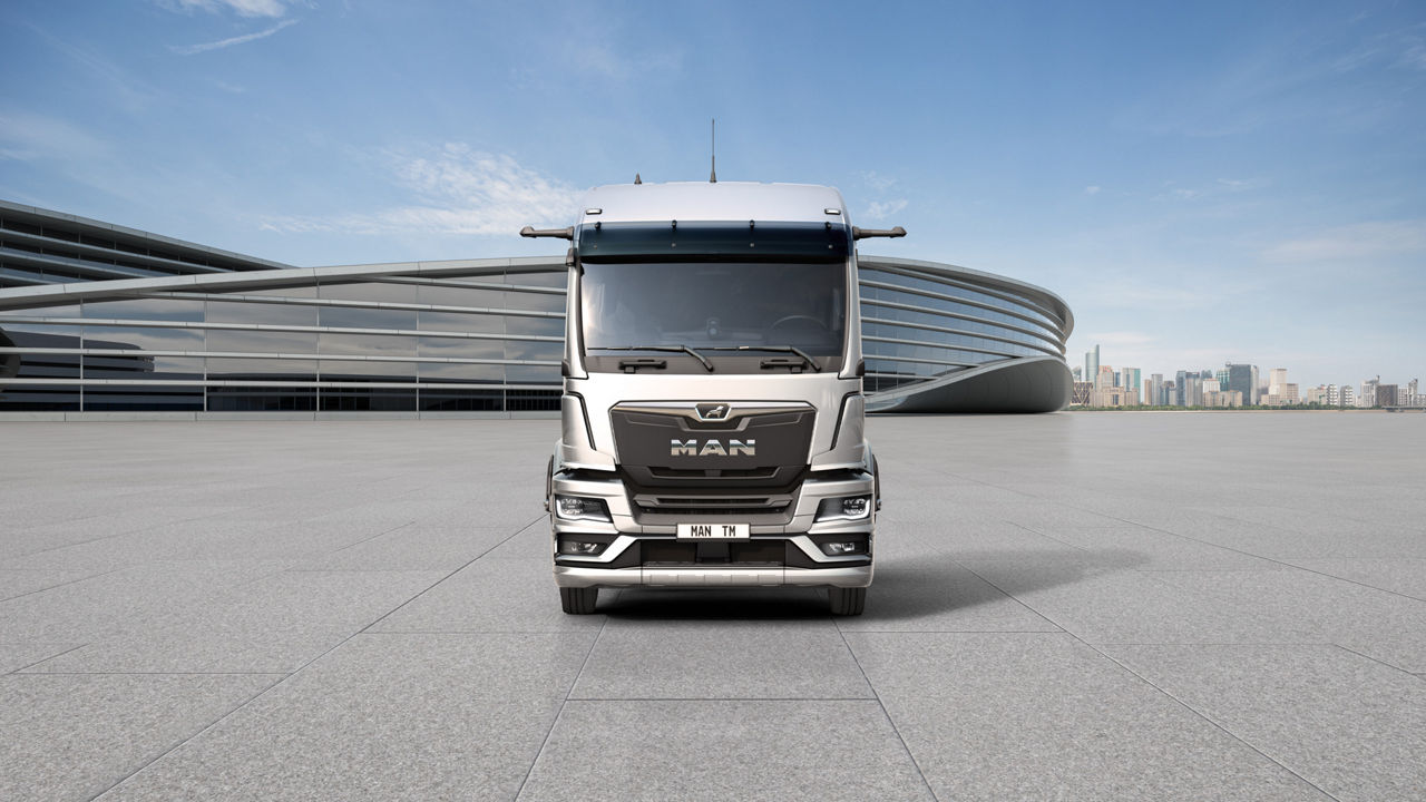 Our comfortable MAN TM cab is ideal for payload-intensive special applications in national long-haul transport thanks to its weight-saving, compact design and convenient overnight accommodation.