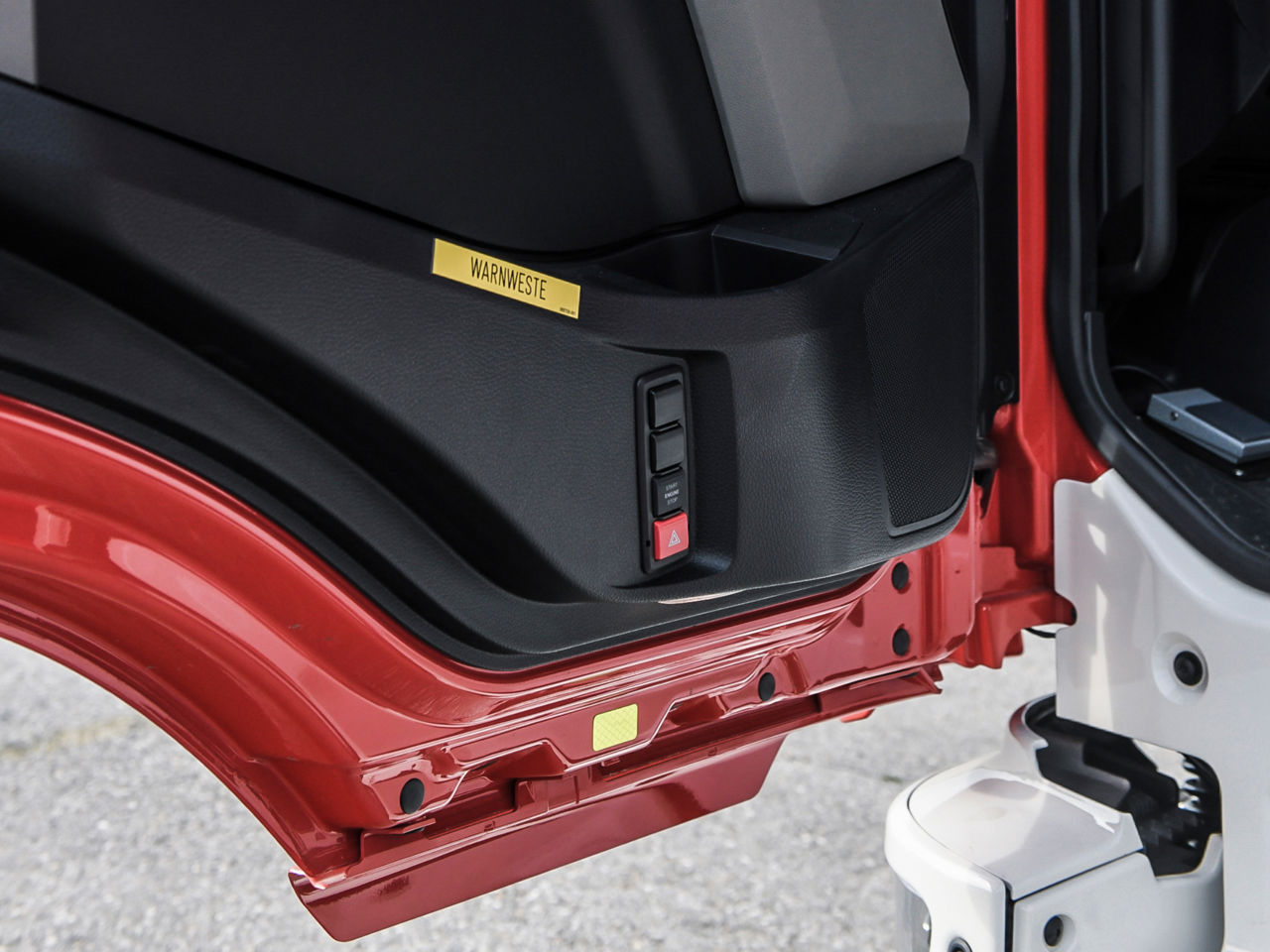 Brandbil: Ergonomisk og sikker indstigning i førerhuset