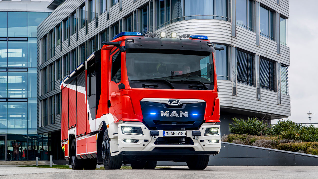 Allzeit mit voller Power bereit: die MAN Lkw Feuerwehr- und Einsatzfahrzeuge