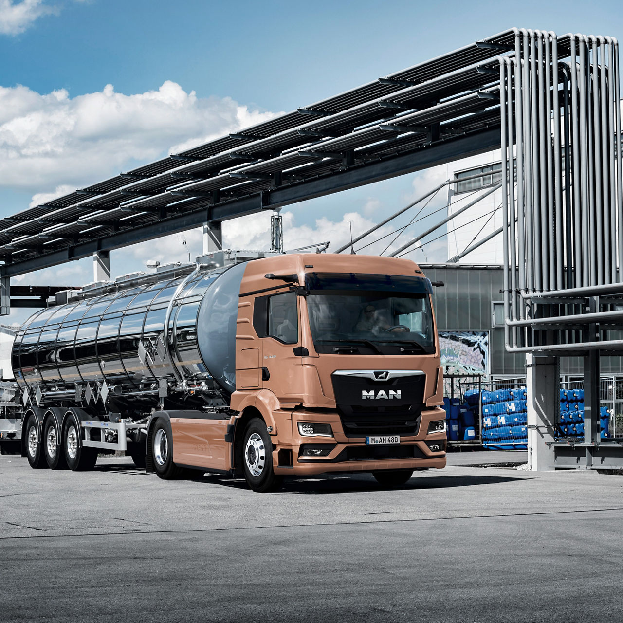 La nouvelle génération de poids lourds MAN offre des solutions parfaitement adaptées aux applications spécifiques du transport de liquides et de gaz.