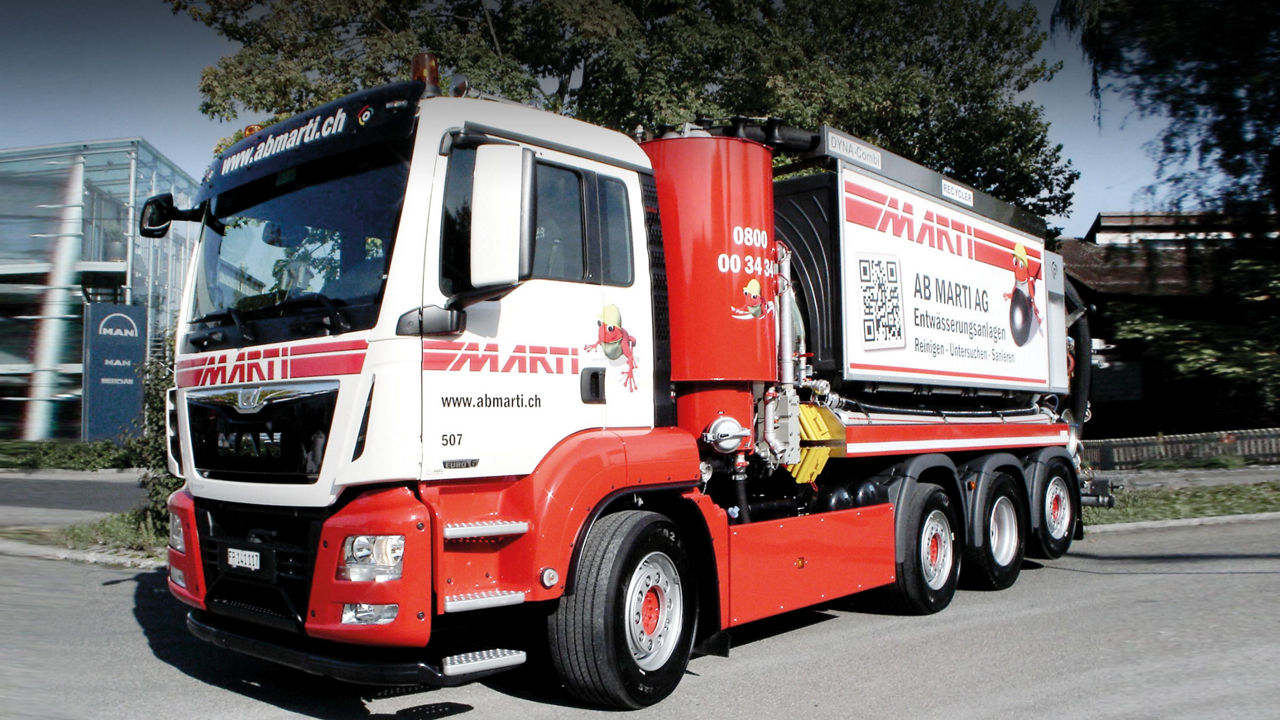 MAN vehicles for municipal disposal tasks