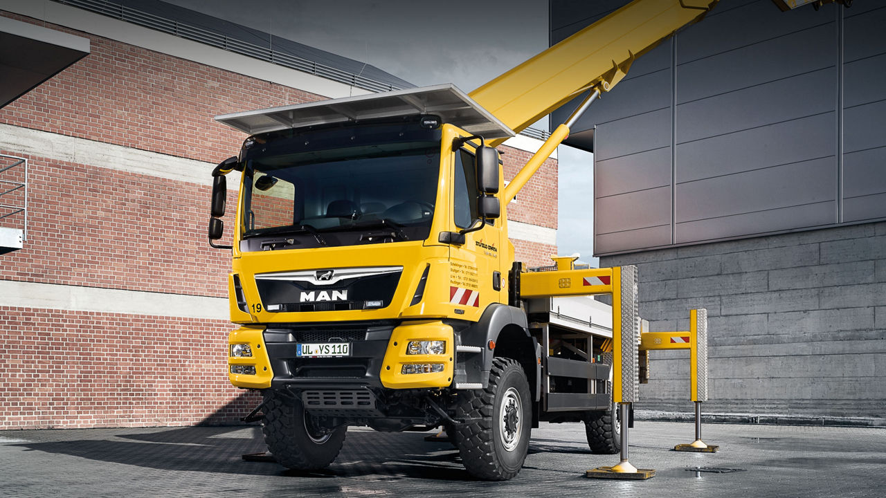 MAN crane vehicles and lifting platforms
