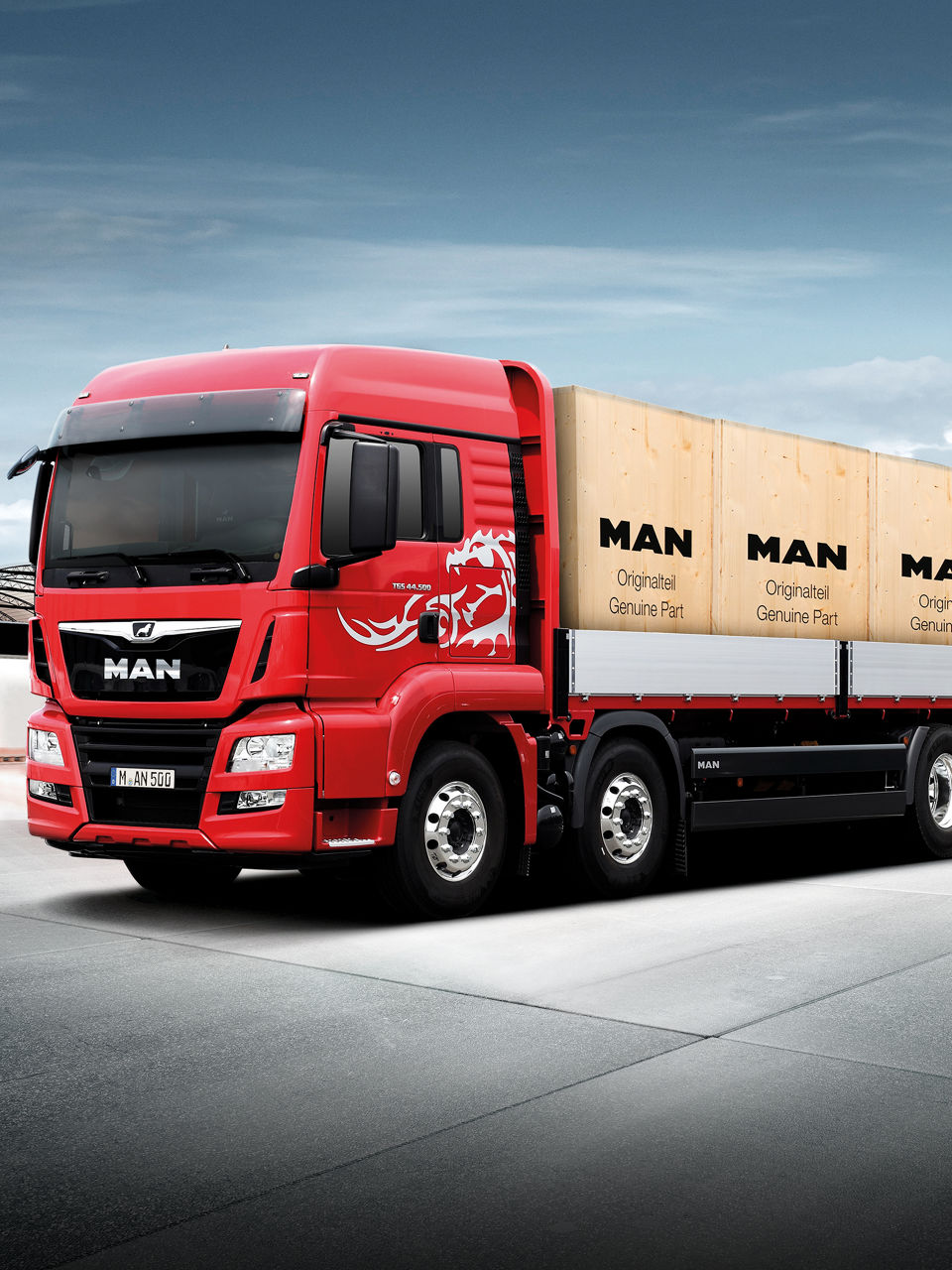 MAN long-haul and distribution transport vehicles