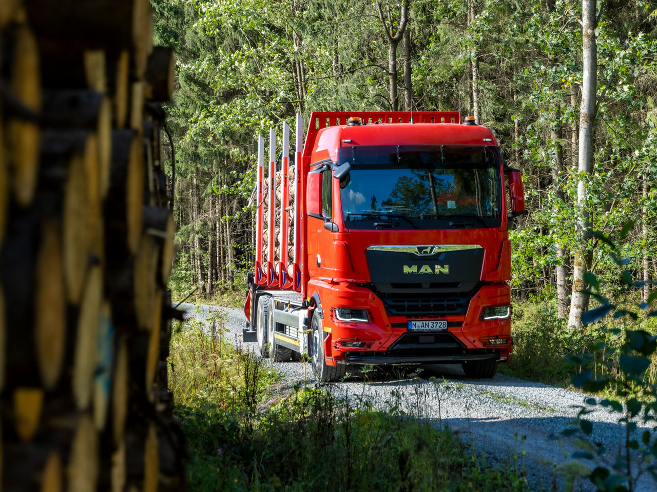 Powerful drive even on rough terrain.