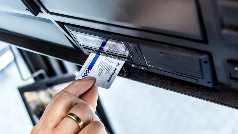 Language recognition via driver card